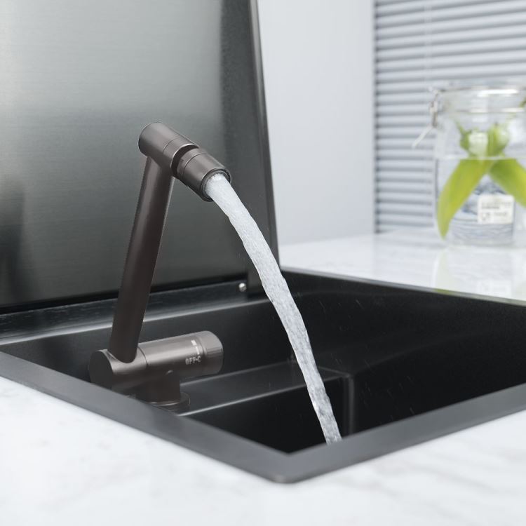 キッチンシンク ナノ台所流し台 43*45cm オーバー アンダー 304ステンレス 折畳み式蛇口付 蓋付 黒 1槽 - Kansofurni