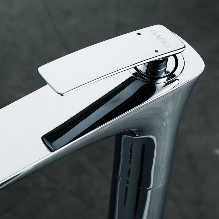 水栓 床置きシャワー水栓 床立ち上げ式浴槽蛇口 冷熱混合栓 水栓金具 銀 - Kansofurni