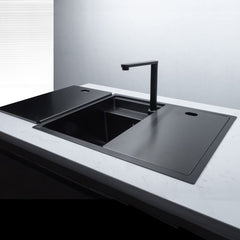キッチンシンク ナノ台所流し台 68*48cm オーバー アンダー 304ステンレス 折畳み式蛇口付 目隠しフタ付 黒 1槽 - Kansofurni