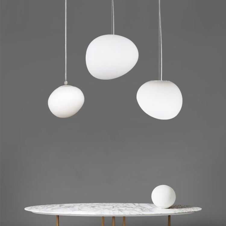 ペンダントライト リビング照明 食卓ランプ 店舗 玉石型 白 モダン ガラス 1灯 - Kansofurni